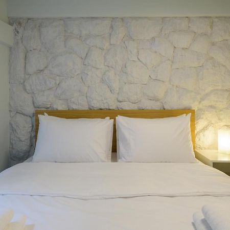 דירות אתונה Fully Renovated Underground Flat In Pagrati מראה חיצוני תמונה