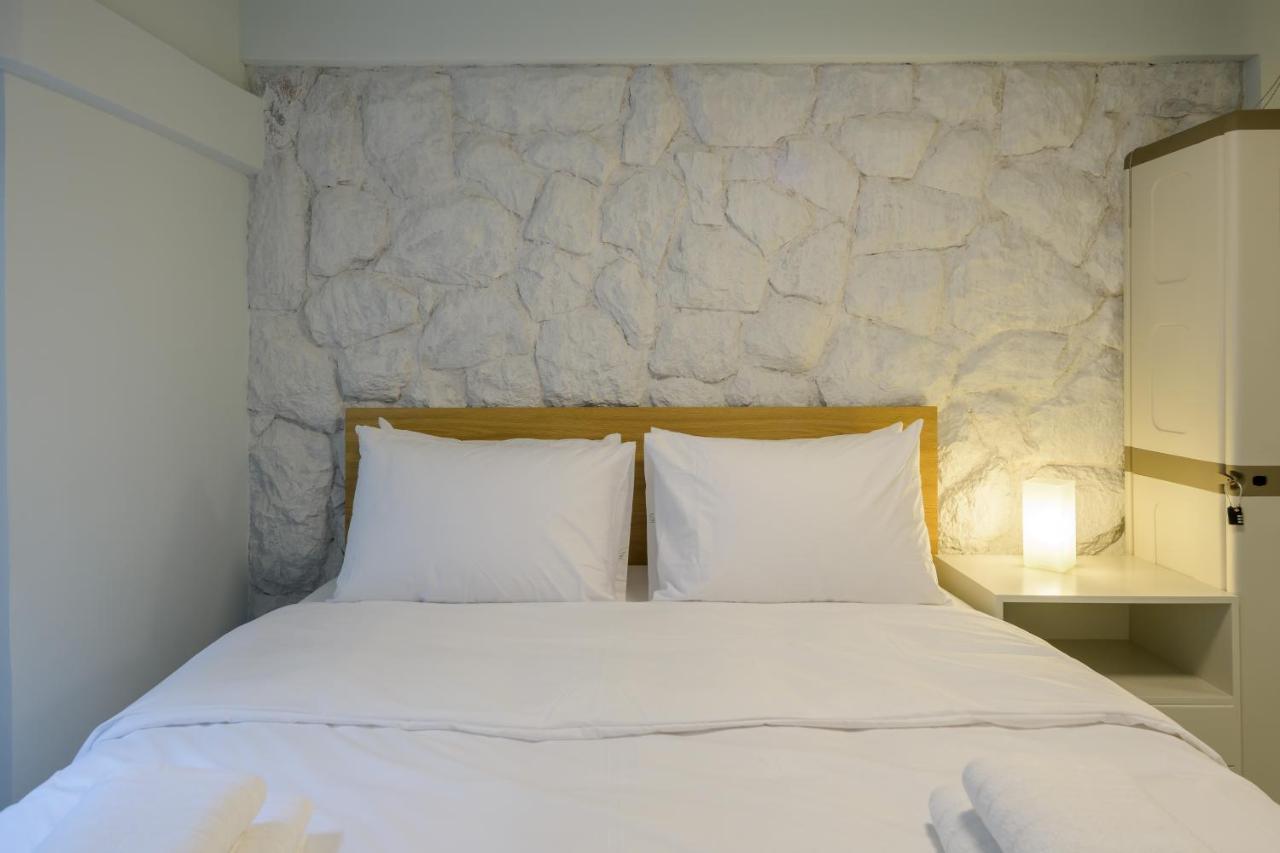 דירות אתונה Fully Renovated Underground Flat In Pagrati מראה חיצוני תמונה